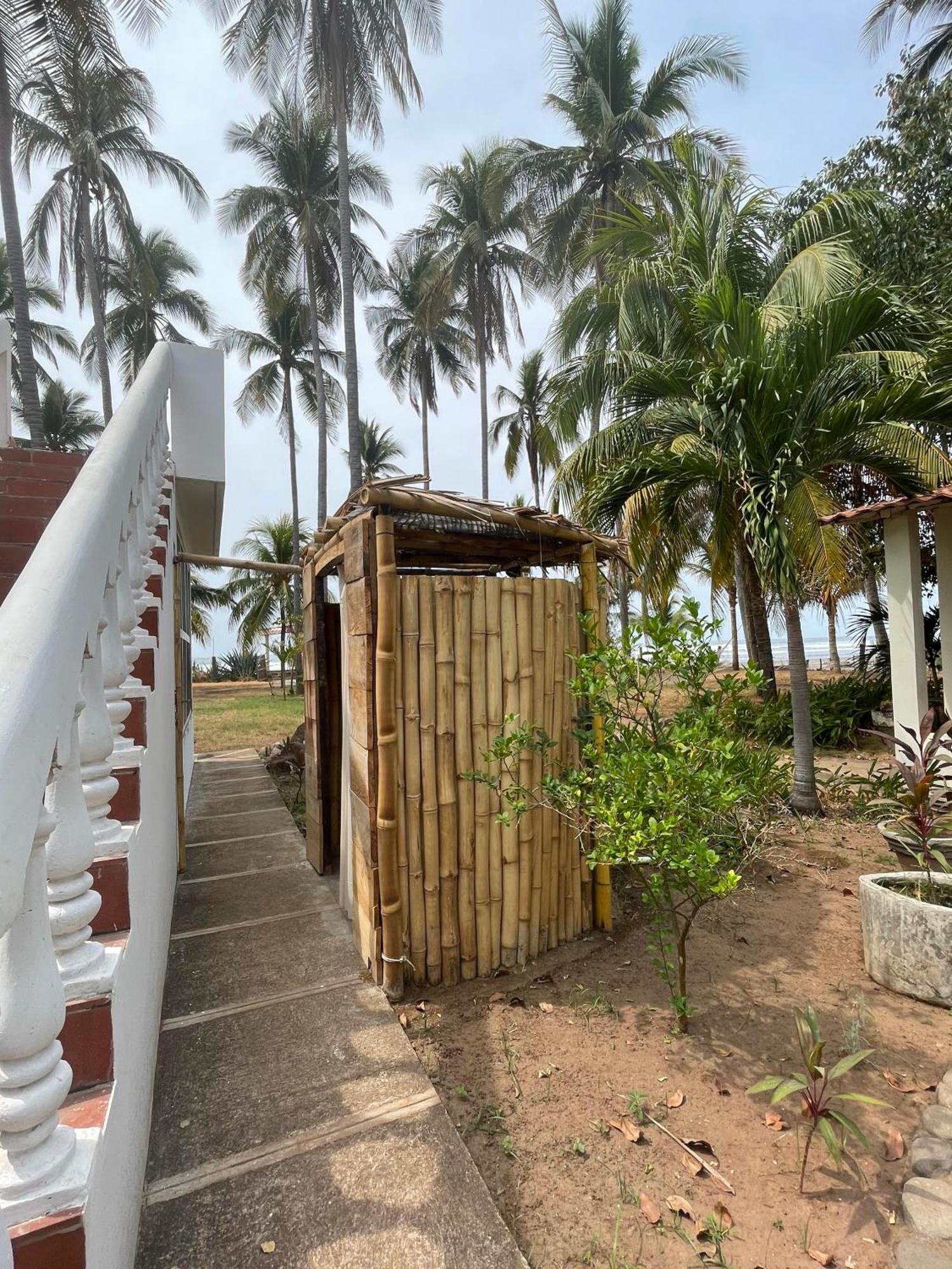 Sugarloaf Beach House & Surf Lodge El Cuco Exterior photo